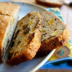 Low Fat Banana Bread with dates and Apricots