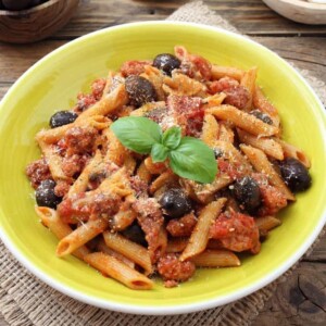 Mediterranean Chicken and Penne Pasta