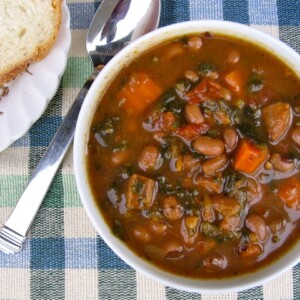Hearty Slow Cooker Winter Vegetable and Bean Soup