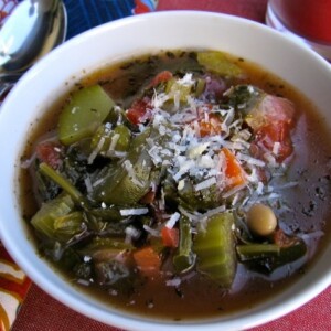 Healthy Lunch ideas for Weight Loss: Healthy Tuscan Vegetable & White Bean Soup