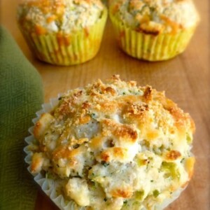 Skinny Broccoli Cheese Muffins