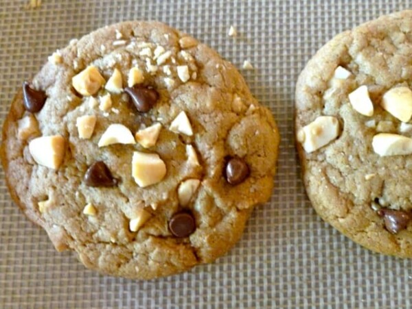 Weight Watchers Chocolate Chip Cookies with Salted Peanuts