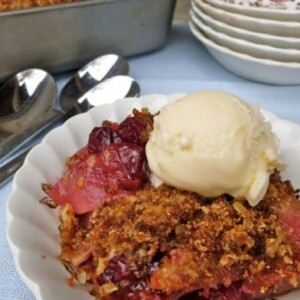 Apple Pear Cranberry Gingersnap Crisp Recipe - 7 Weight Watchers SmartPoints