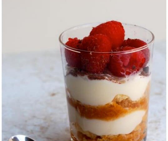 skinny berry tiramisu