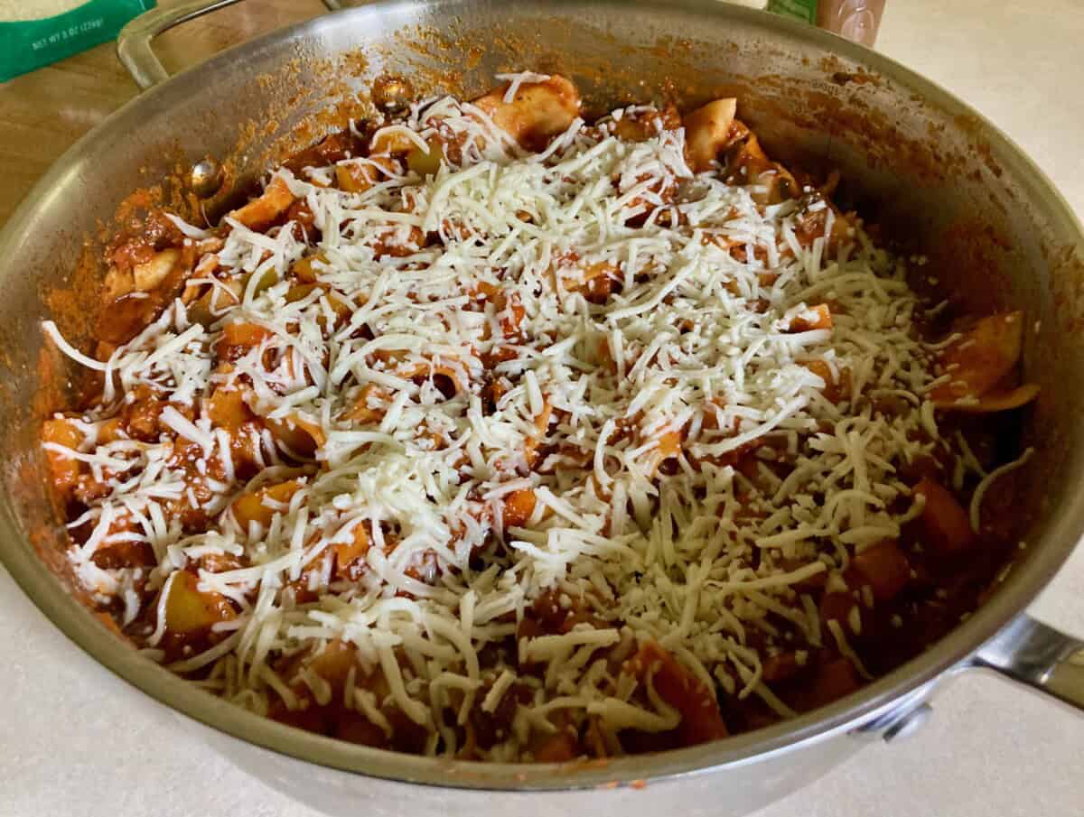Topping Skillet Lasagna with Cheese