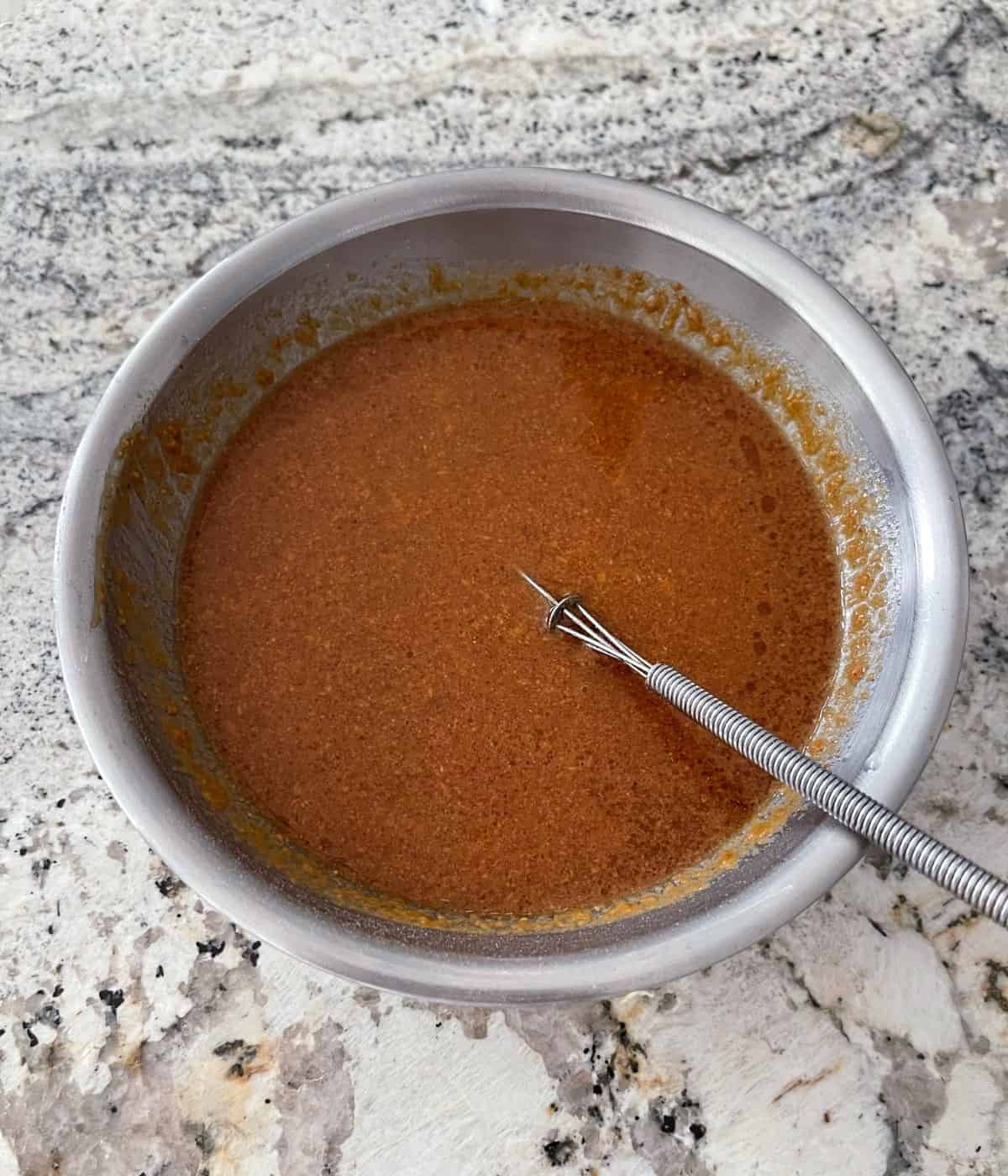 Whisk lime juice, penny sauce, peanut butter, honey, Sriracha, garlic, ginger, and sesame oil in a small bowl.